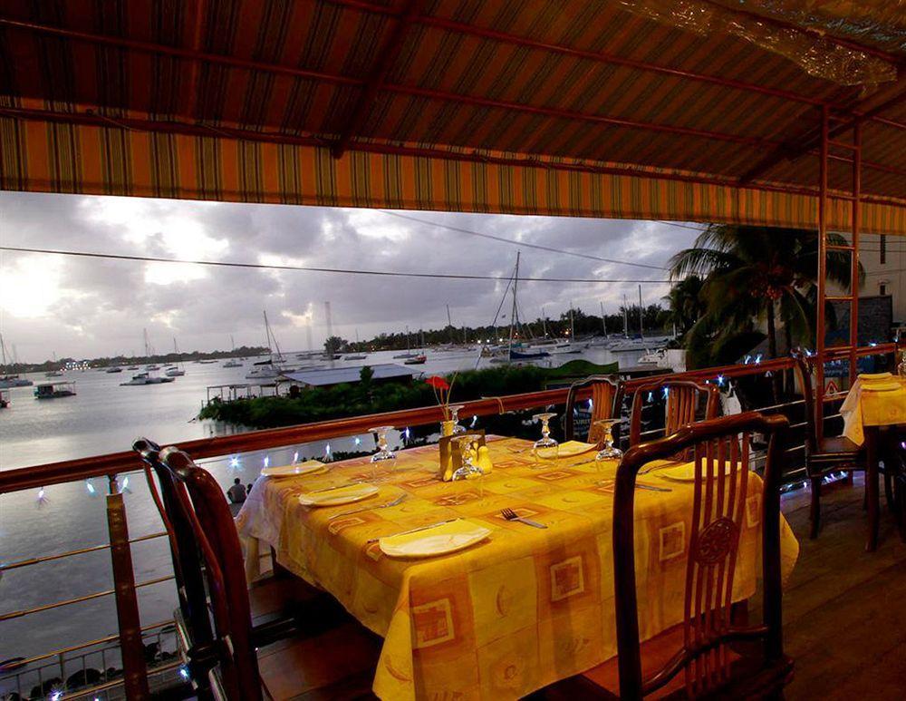 Azure Beach Boutique Hotel Grand Baie Exterior photo